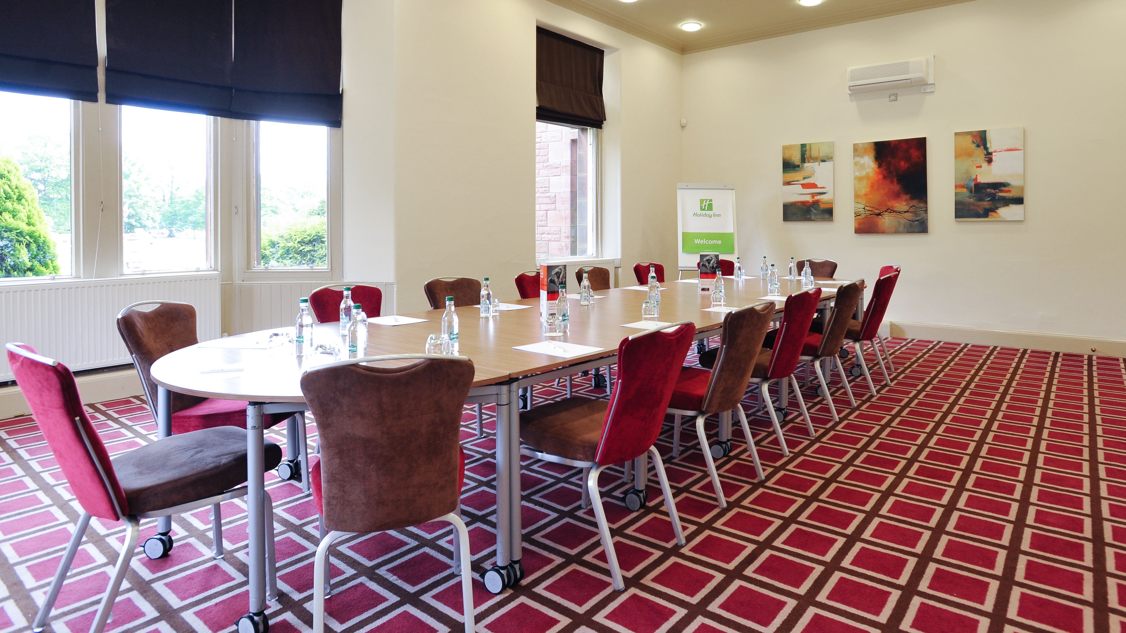 HOLIDAY INN DUMFRIES 21/23