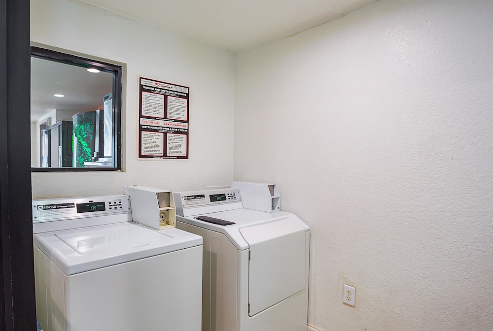 Motel6 Jackson, MS 59/61