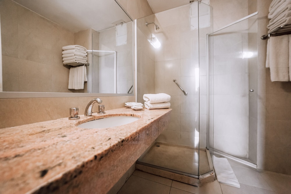 Hotel Carlos V by DOT Urban 50/50