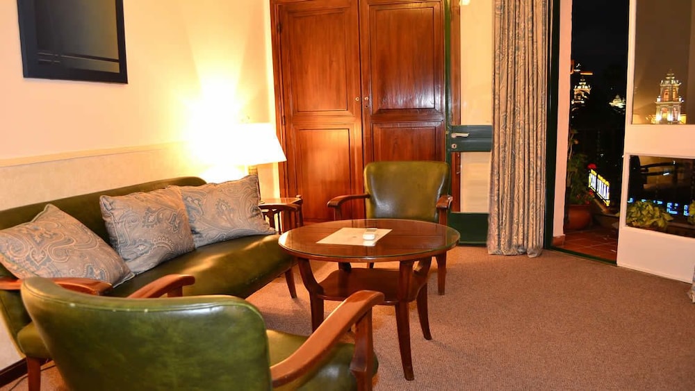 Salta Hotel 26/50