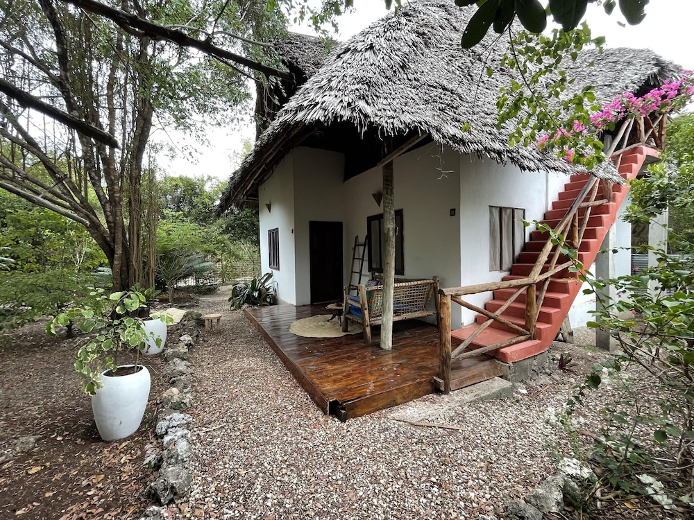 Bellevue Guesthouse 42/50