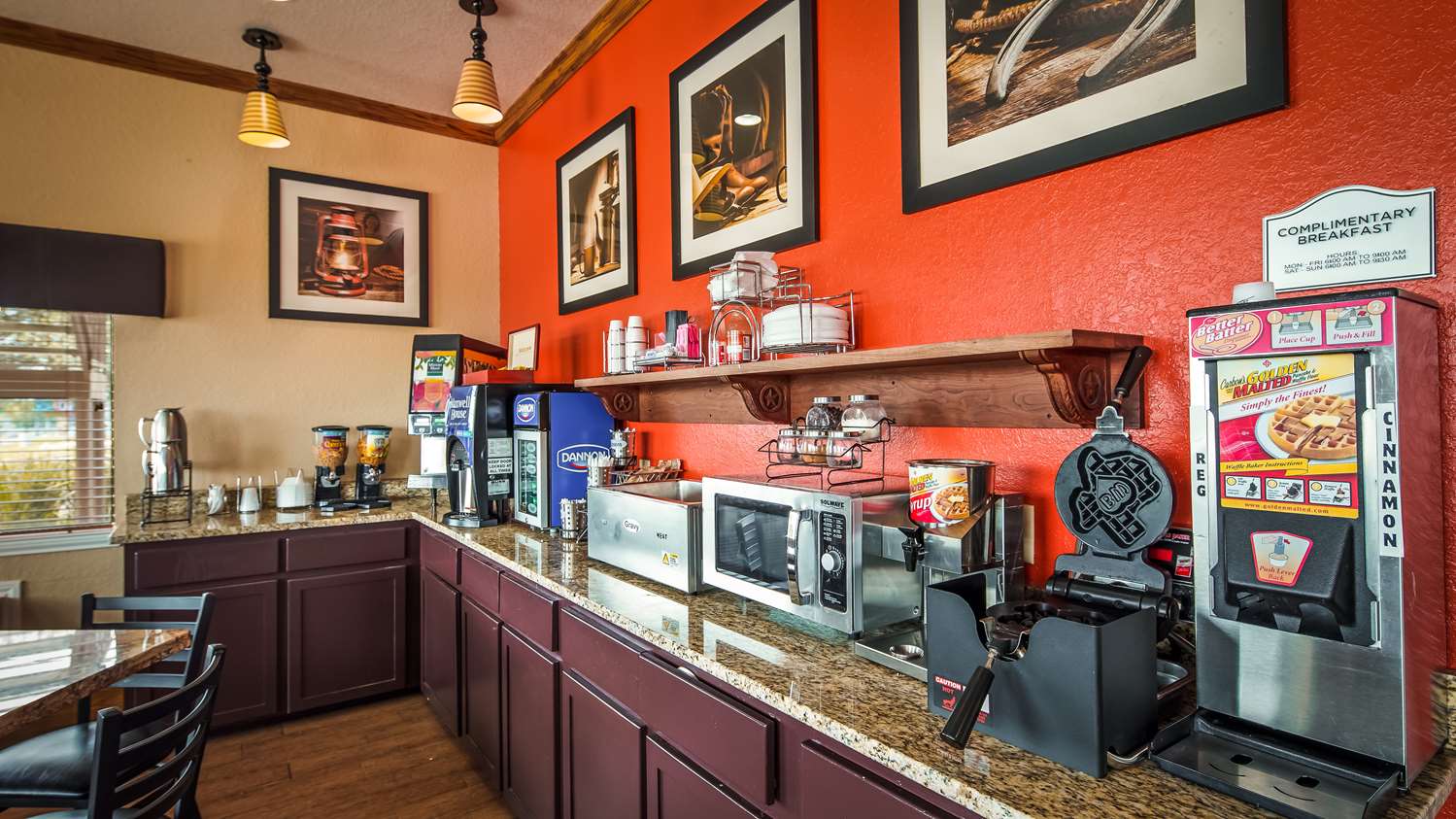 SureStay Hotel by Best Western Floresville 17/29
