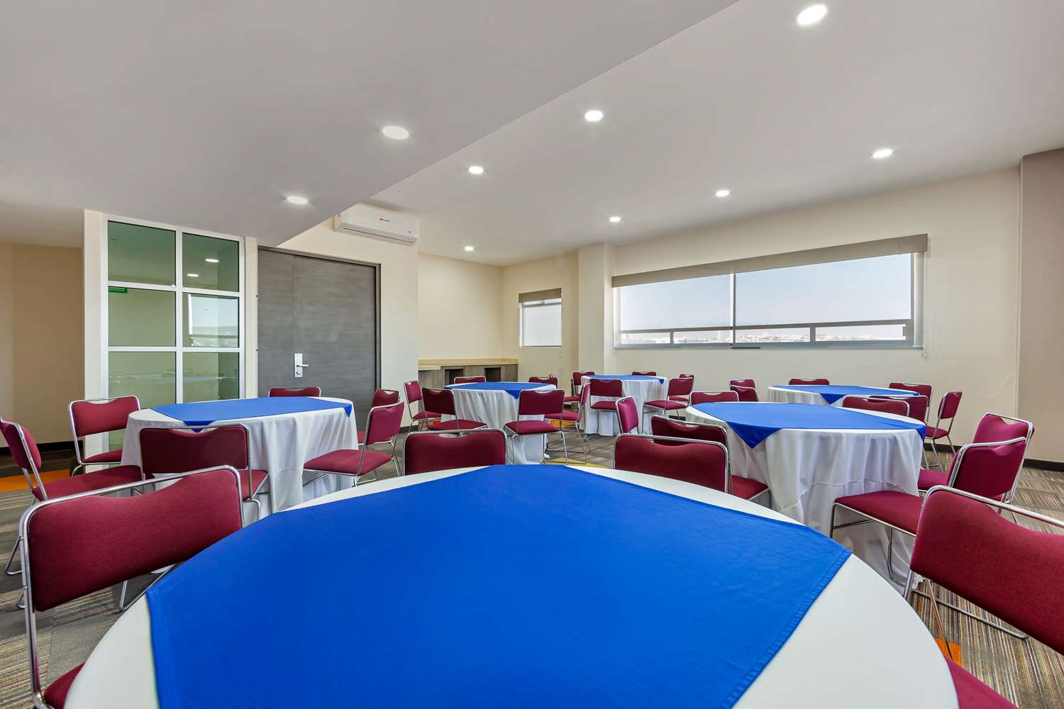 Hotel BeWow Queretaro 35/38