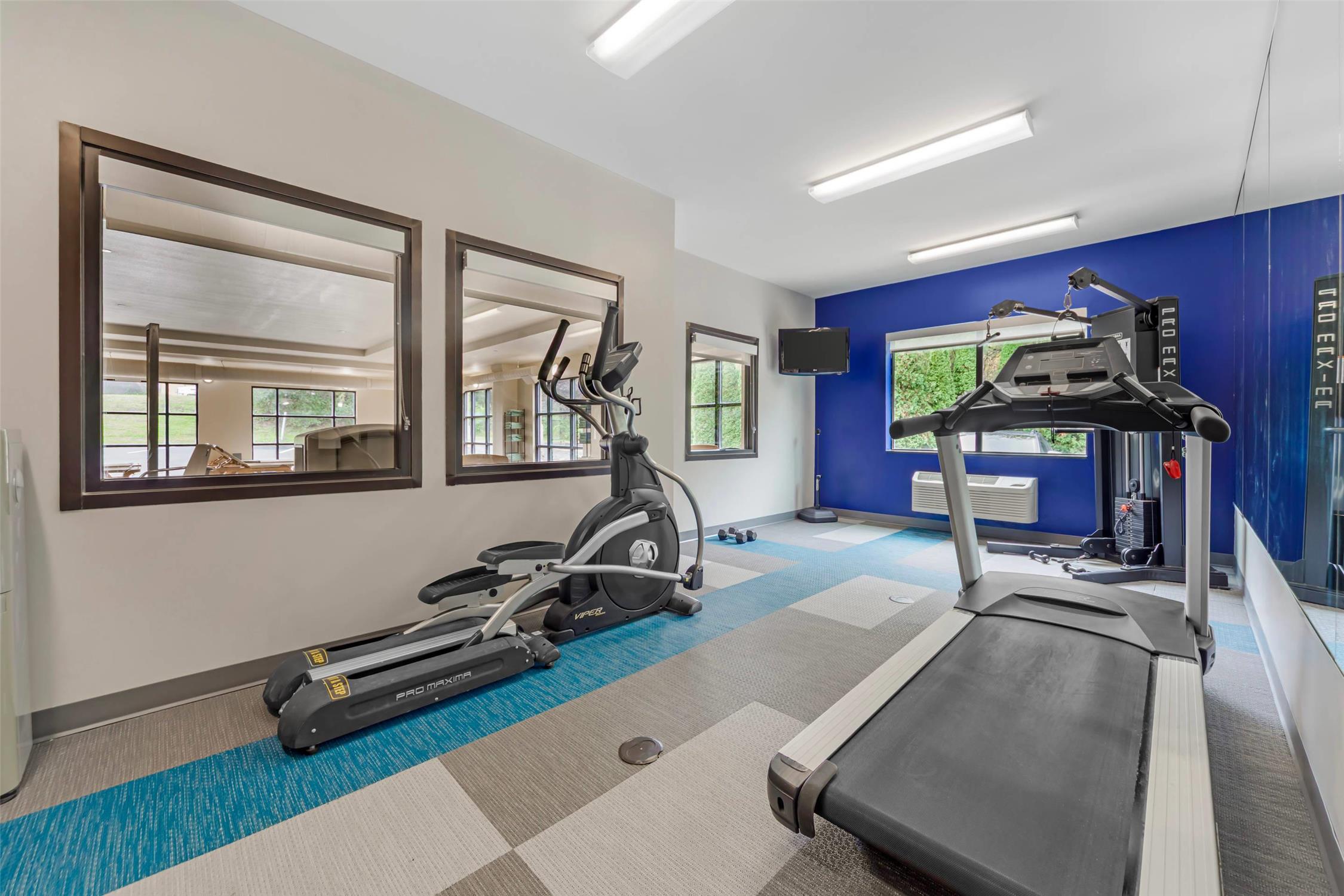 Comfort Suites Lewisburg, PA 24/48