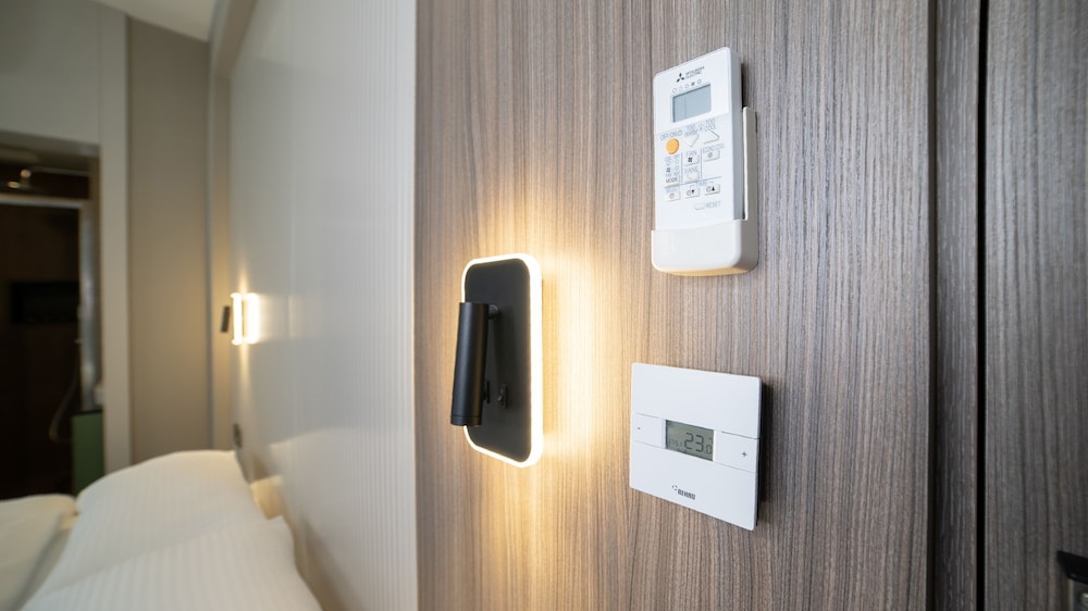 Vesta Suites 4/50