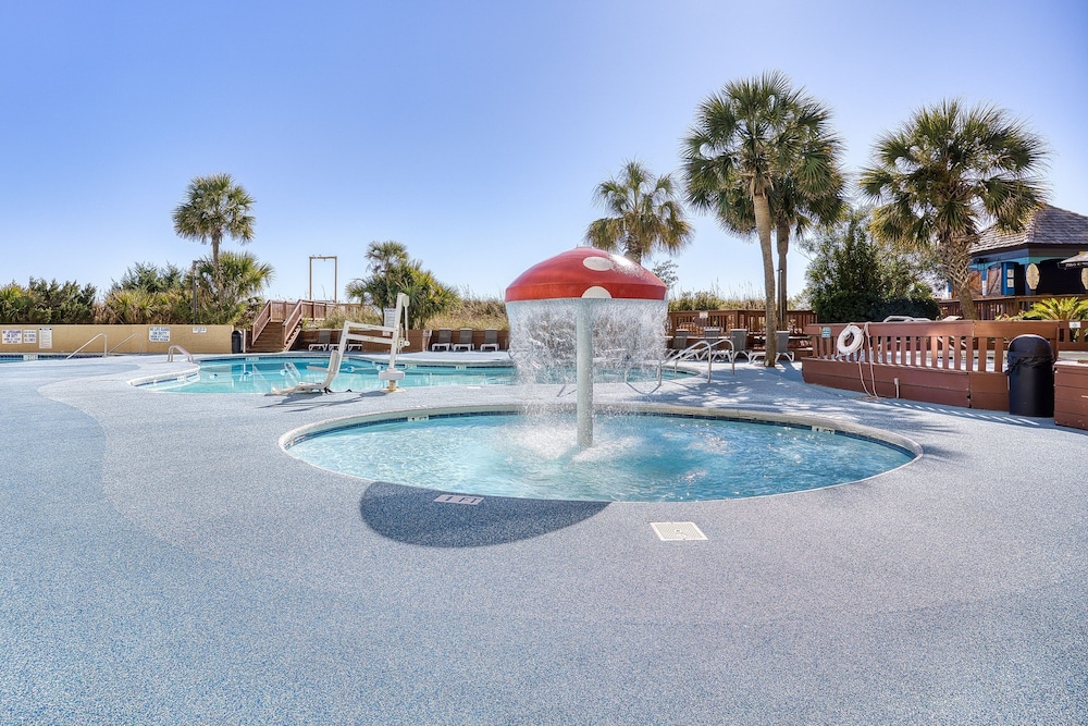 Beach Cove Resort 68/75