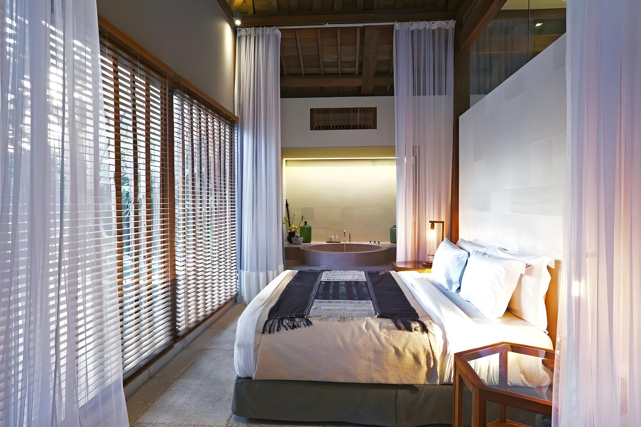 2 Bedrooms, Joglo, Residence, with Pool