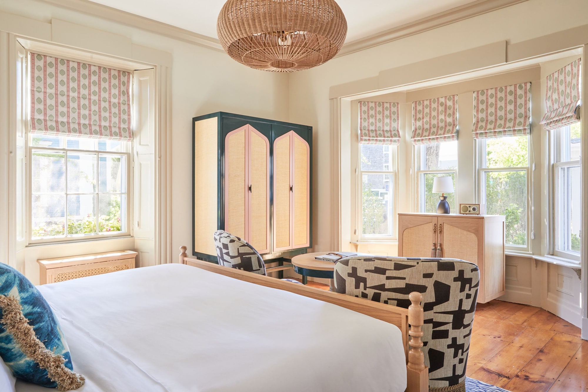 Standard, King Bed