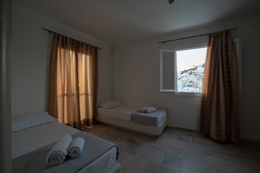Aphrodite Hotel Apartments 13/37