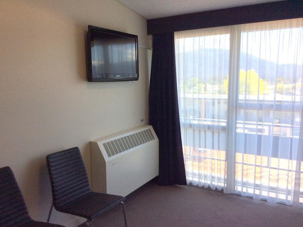 Fiordland Hotel Motel 32/54