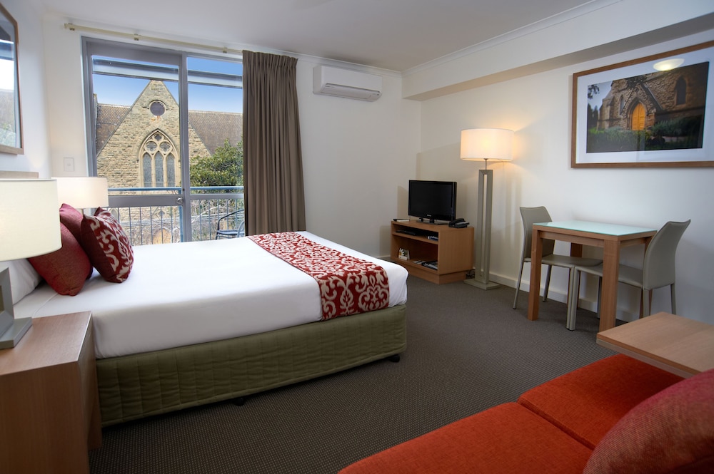 QUEST ST KILDA BAYSIDE 18/41