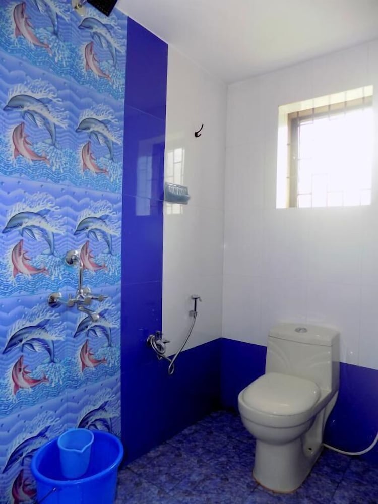 Romaldo Guest House 37/41