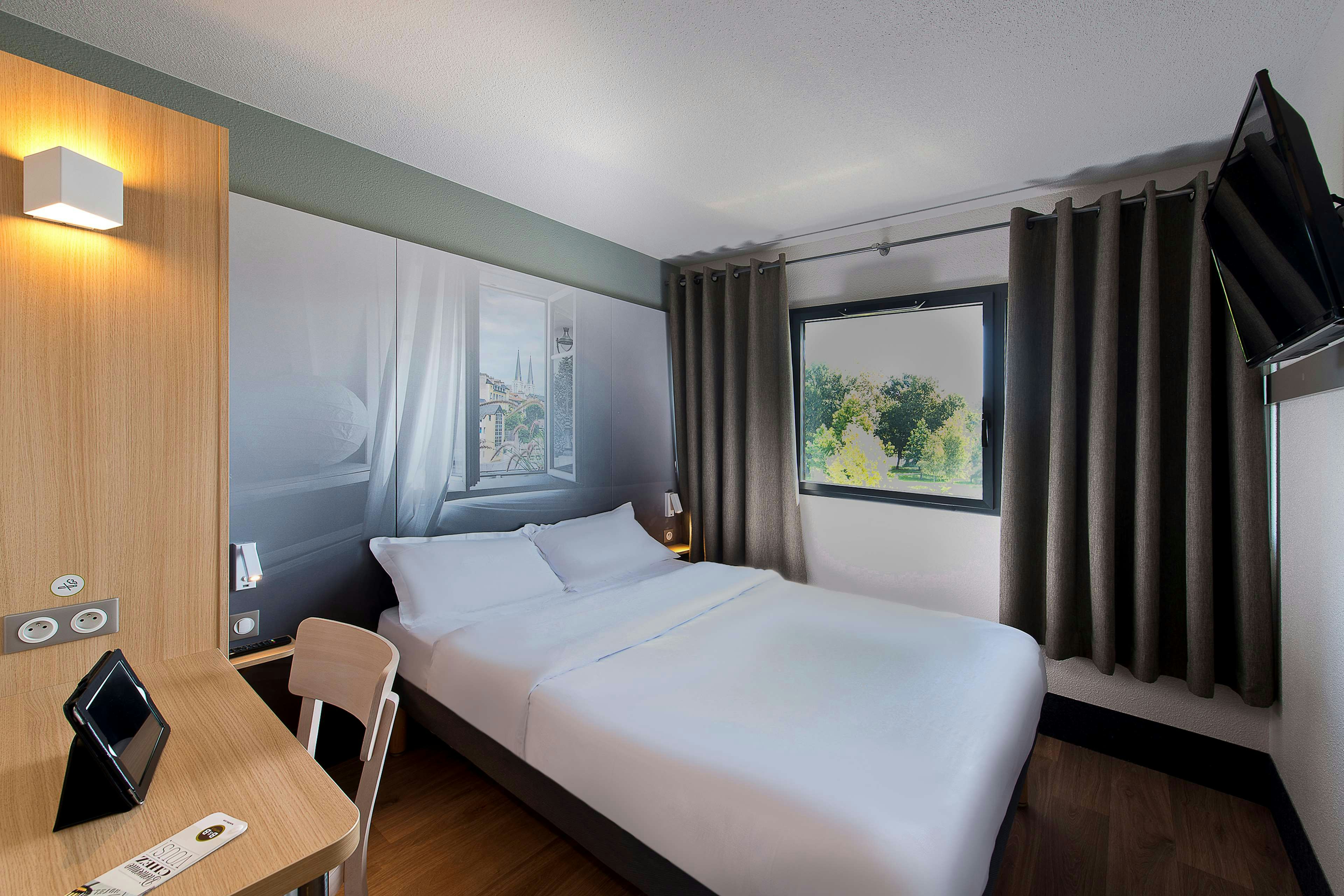 B&B HOTEL Pau Zenith 10/27