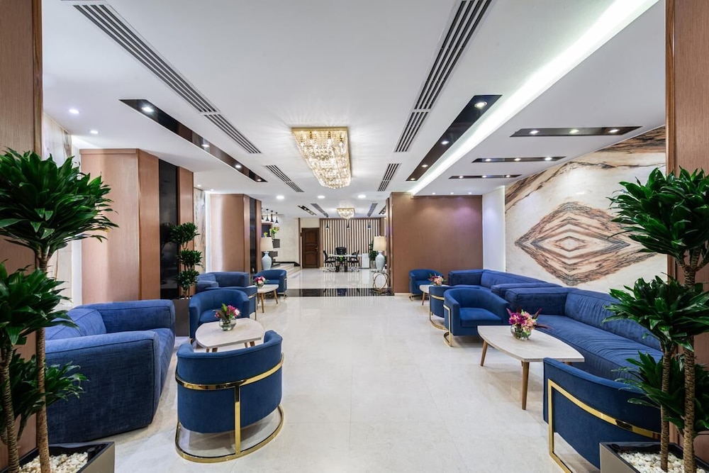 الذهبي جولدن توليب(Golden Tulip Al Zahabi) 33/50