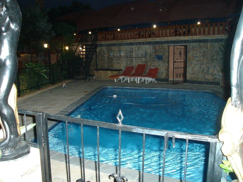 Valley View Guest House 20/46