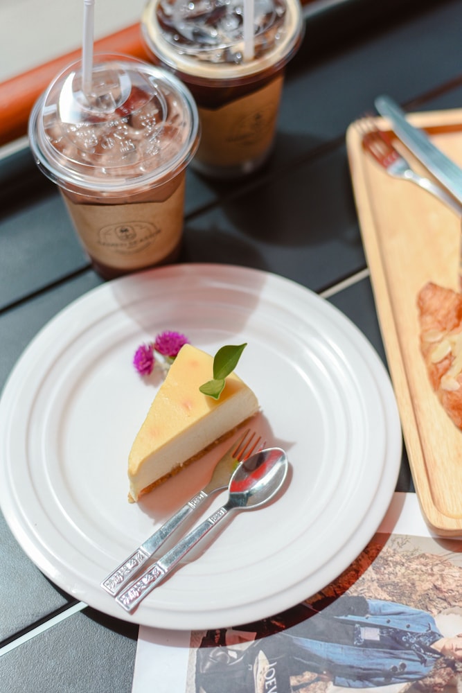Side Walk Boutique Hotel 34/50
