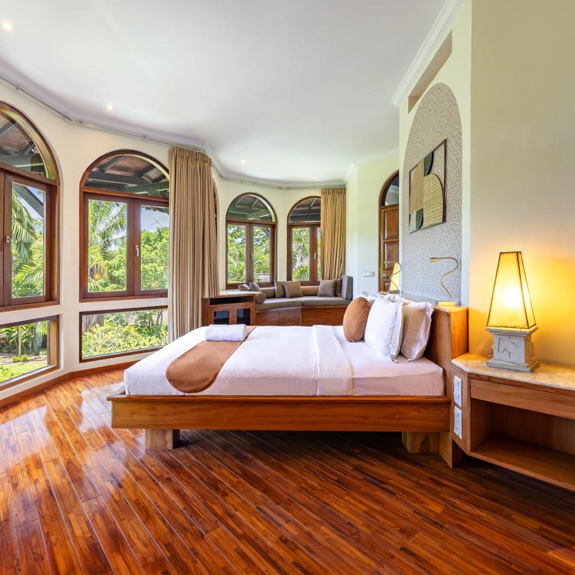 Urbanest Inn Villa 11/50