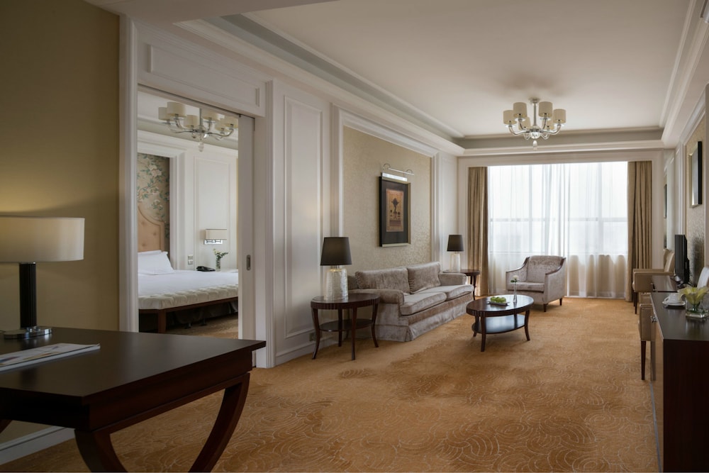 Venus Royal Hotel Formerly Kirin Parkview Hotel 20/28