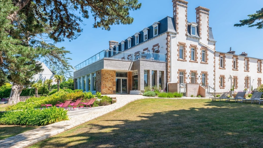 Hotel Les Costans the Originals Relais 41/50