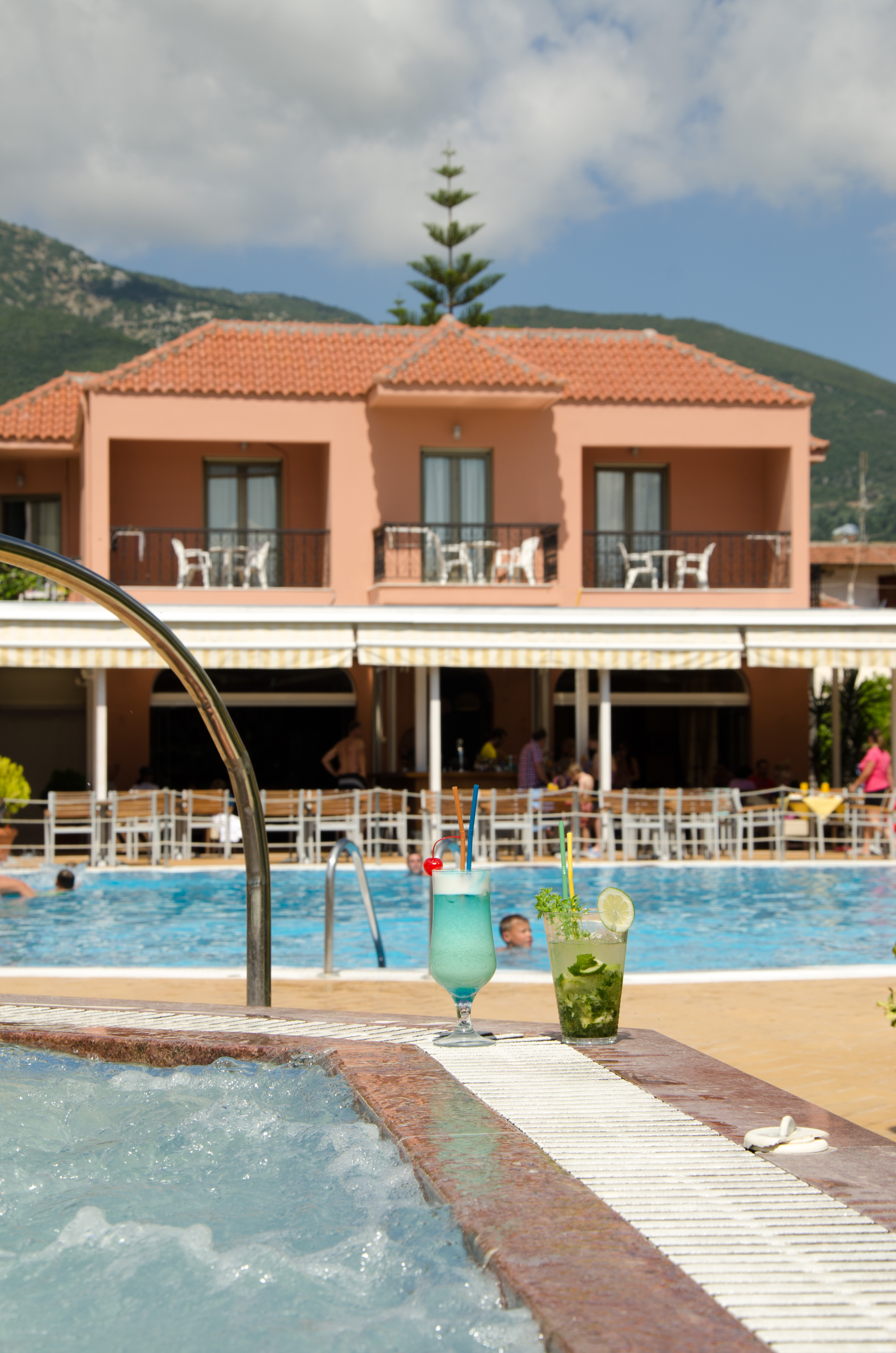 Athos Hotel 10/31