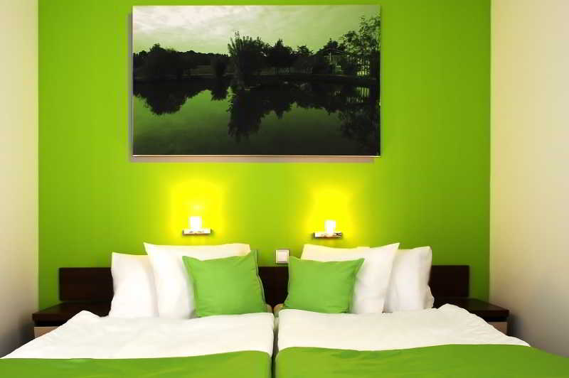 Hotel Color 12/44