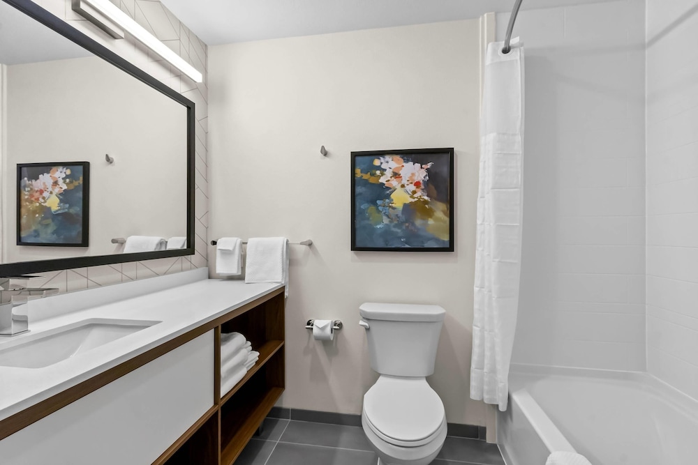 Everhome Suites Chandler Phoenix Fashion Center 49/50