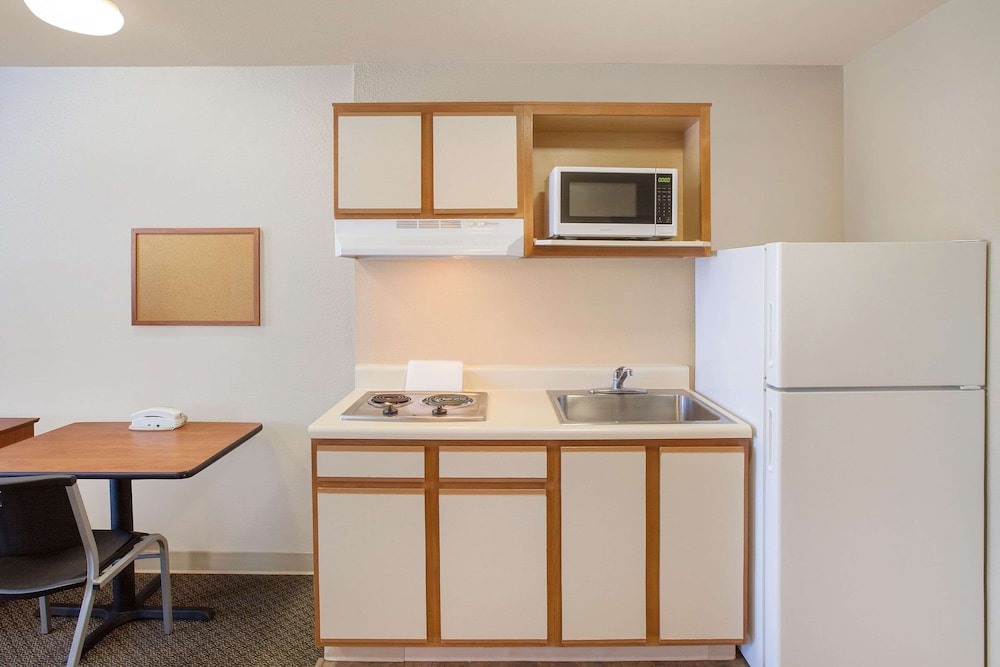 WoodSpring Suites Jacksonville Beach Blvd 22/29