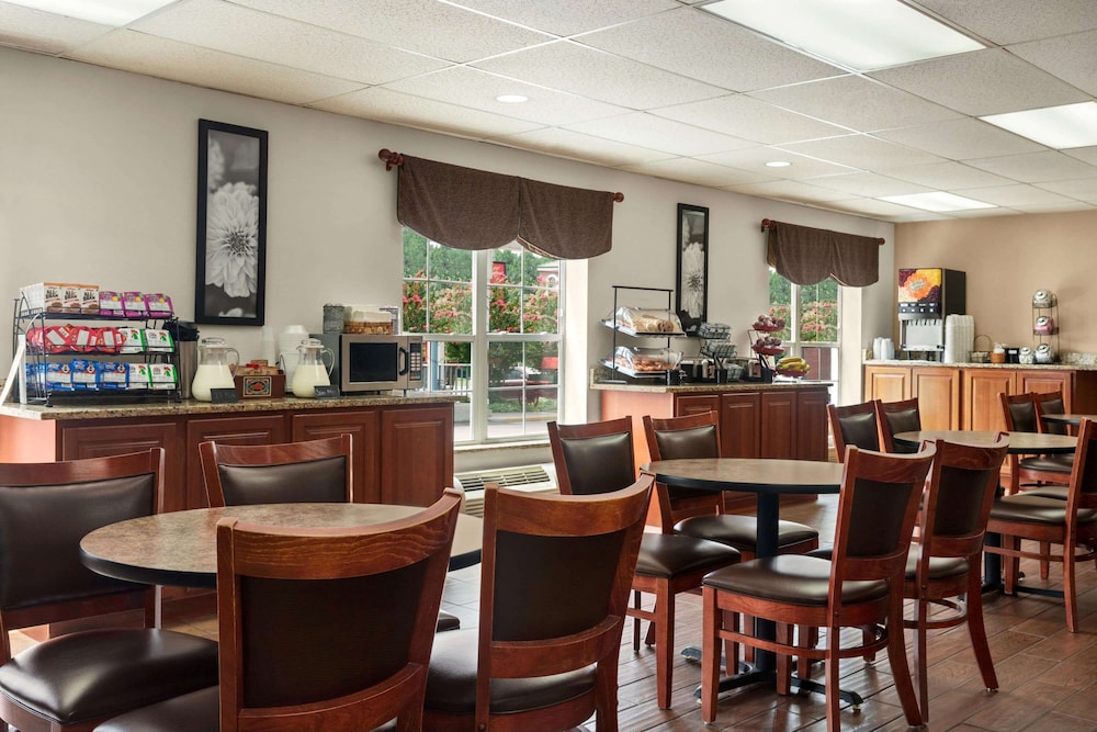 Ramada By Wyndham Pigeon Forge North 41/57