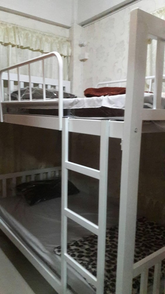 Danee Hostel 2/55