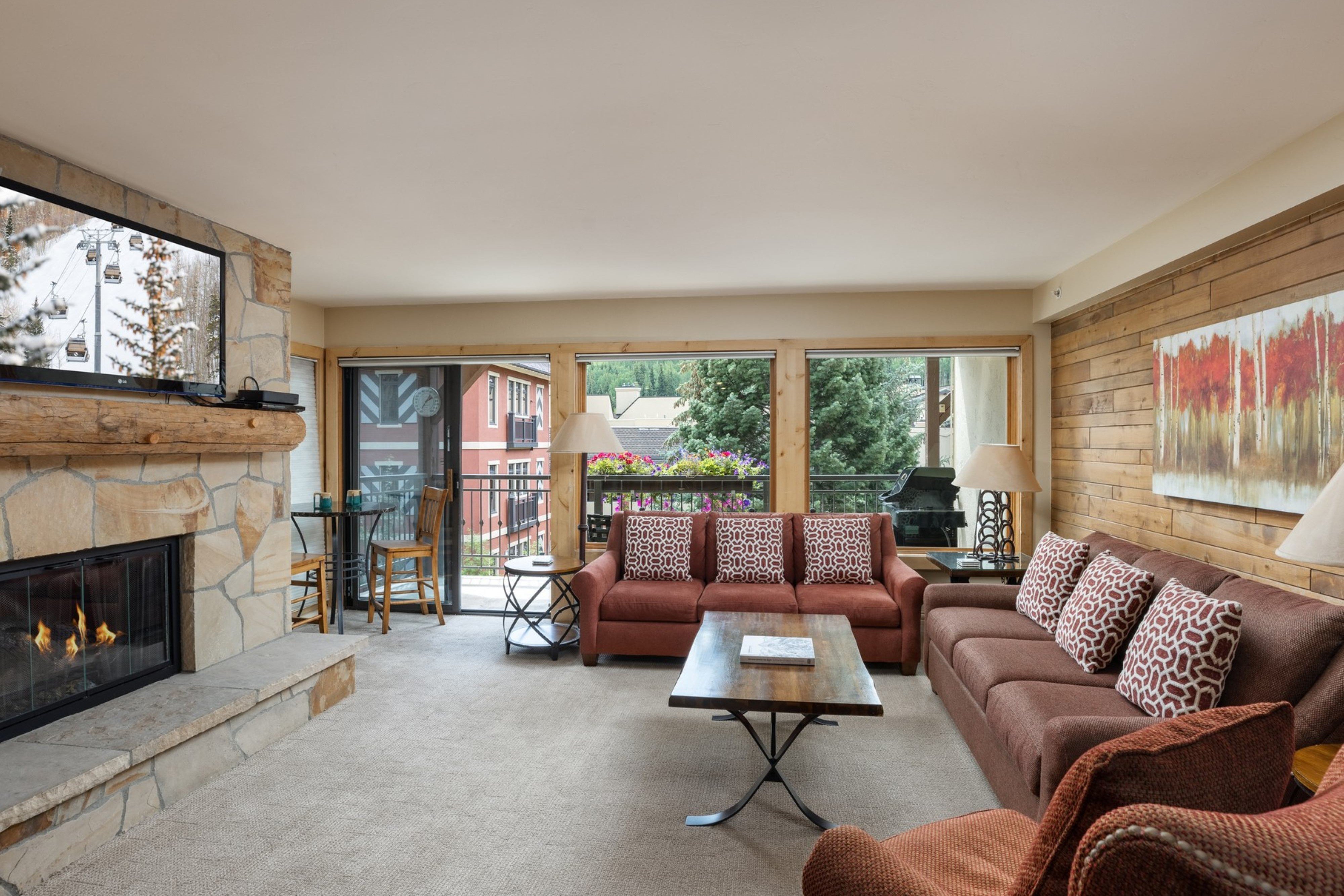 Montaneros Condominiums 27/50
