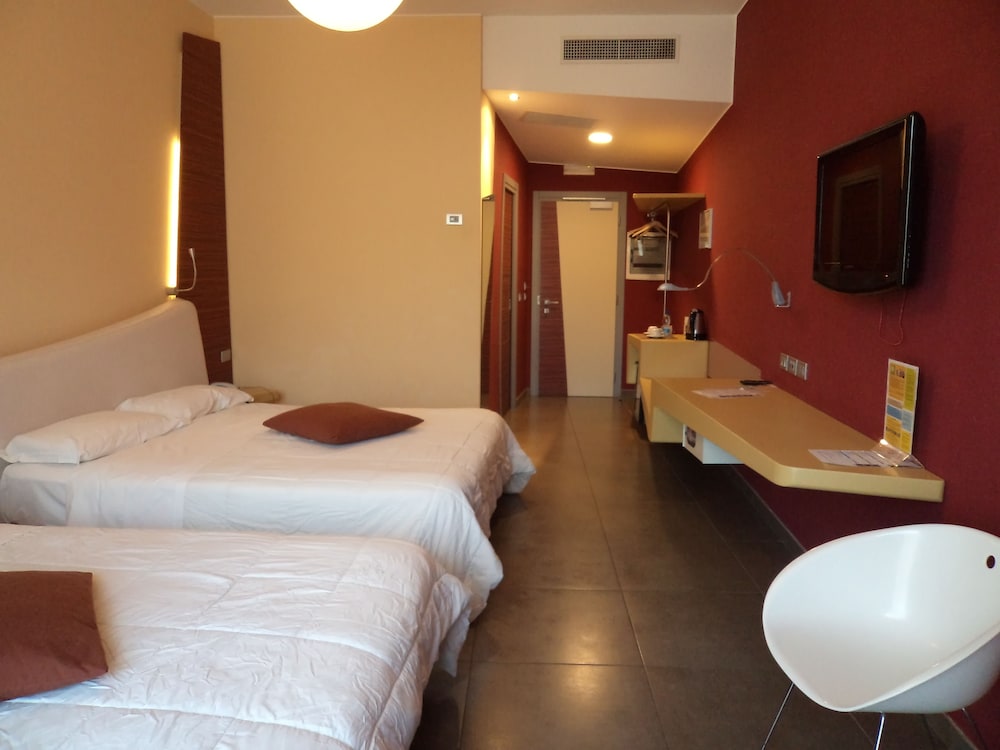 Ibis Styles Catania Acireale 28/75