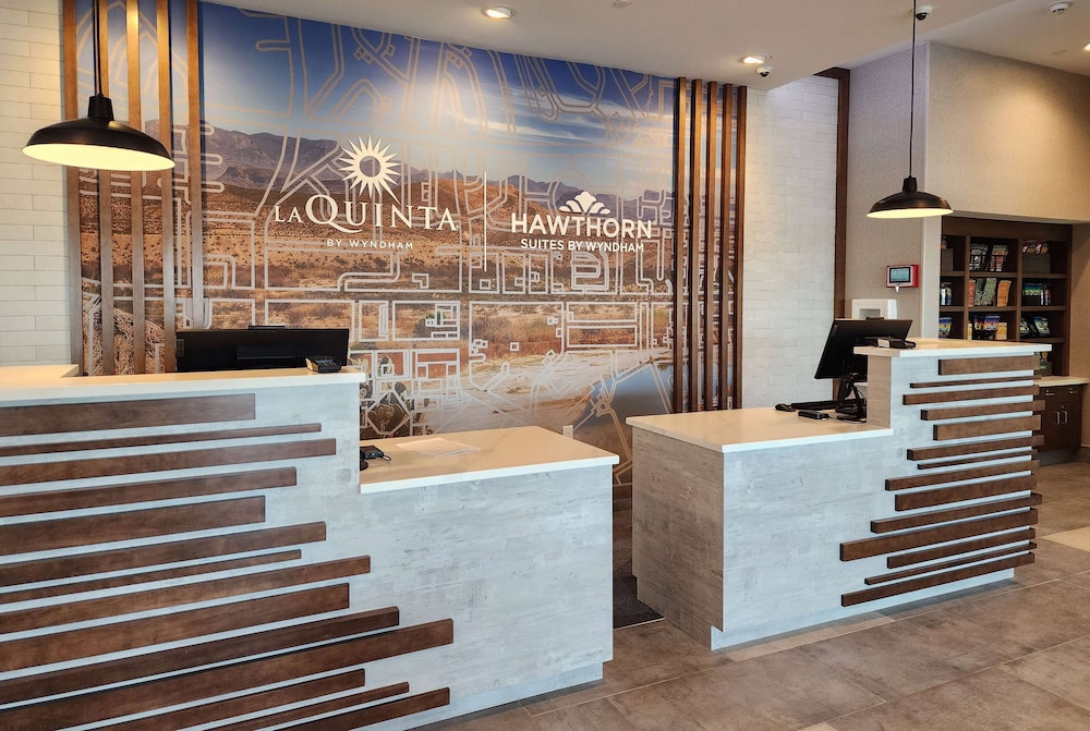 La Quinta Inn and Suites by Wyndham Del Rio 11/65