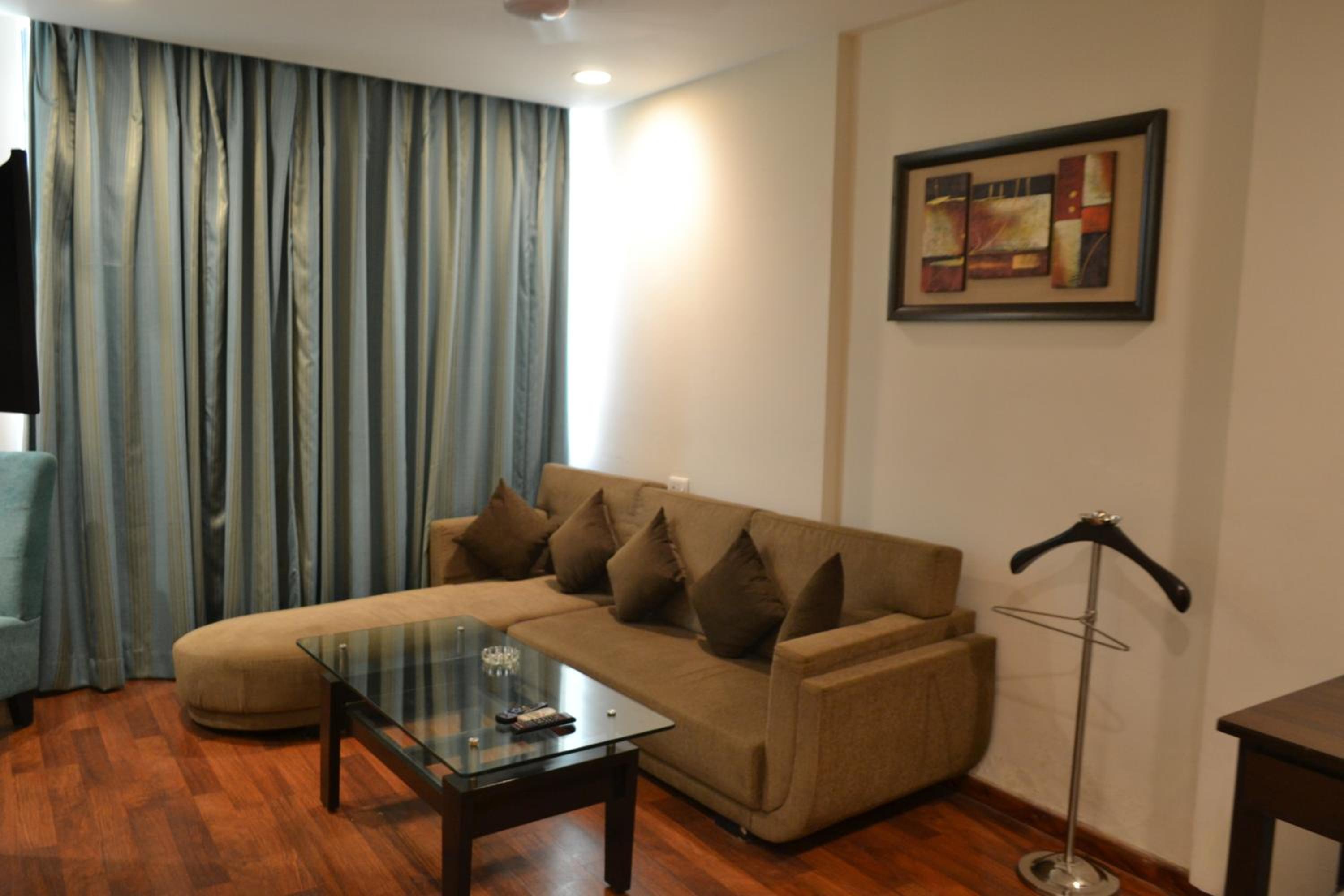 Hotel Sobti Continental 26/37