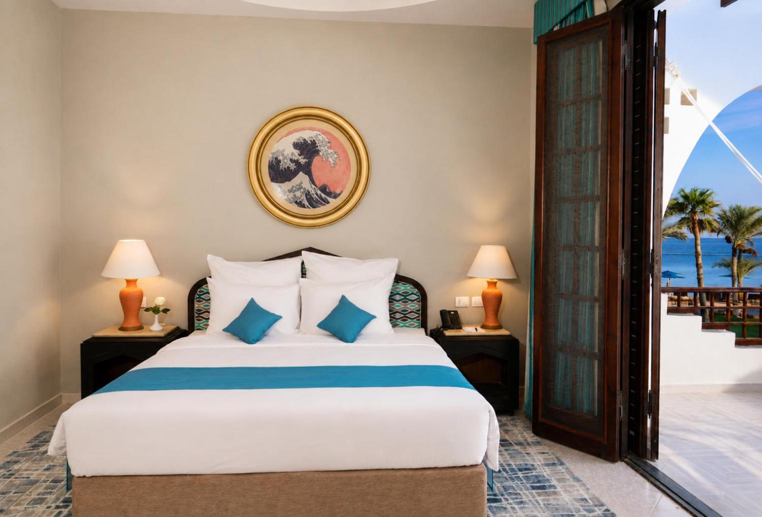 Deluxe, Double Bed