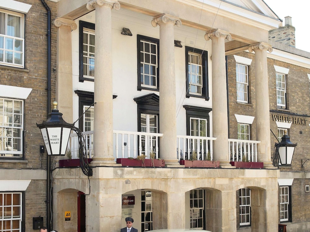 Mercure Salisbury White Hart Hotel 3/71