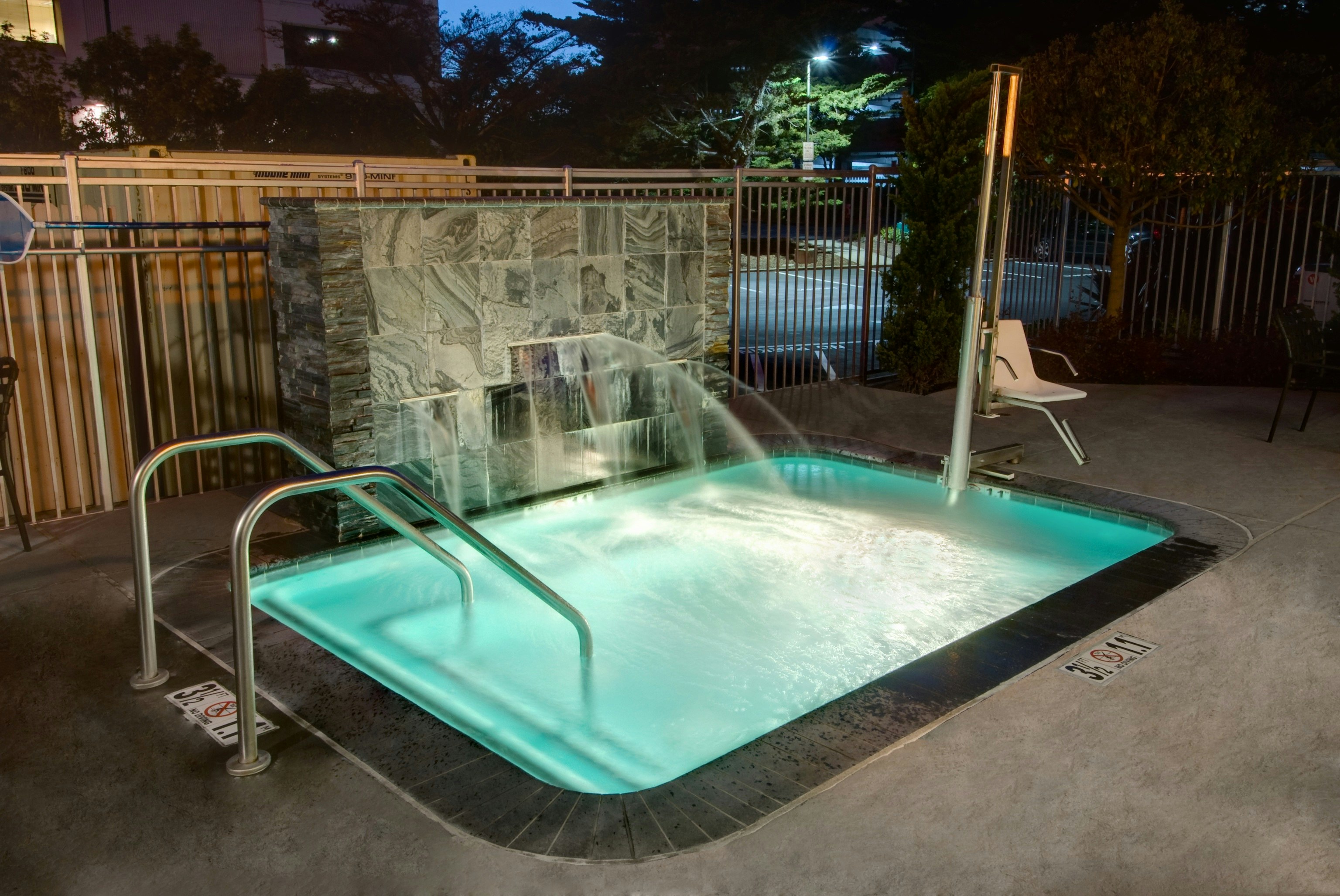 Hilton Garden Inn San Francisco/Oakland Bay Bridge 12/25
