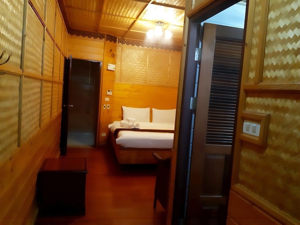 MONTRI RESORT DONMUANG BANGKOK 36/60