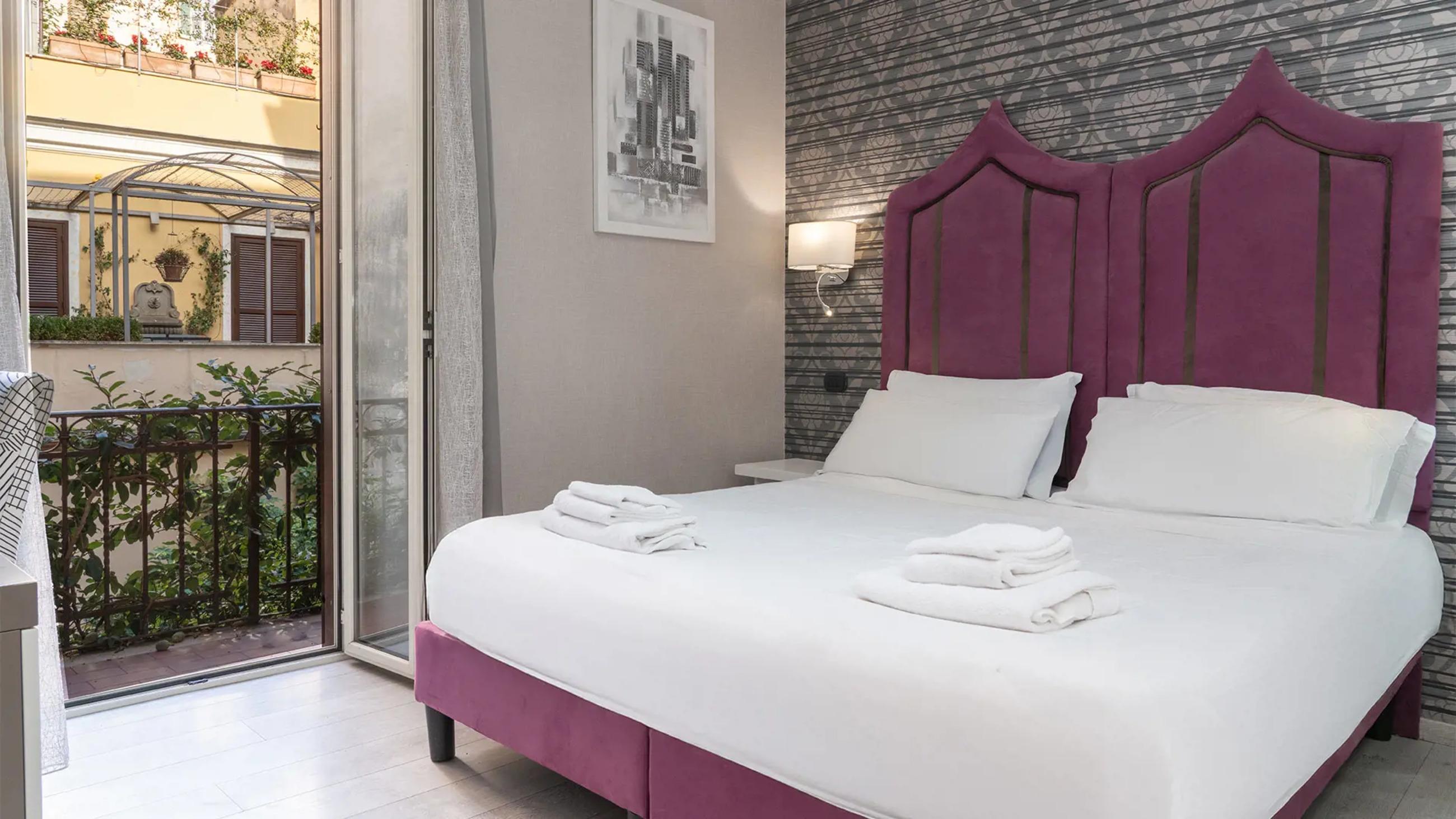 Basic, Double Bed