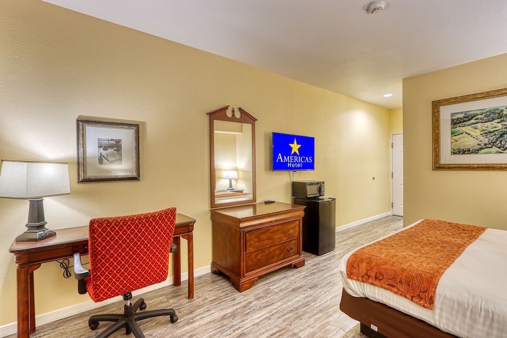 Americas Hotel El Paso Medical Center 10/25