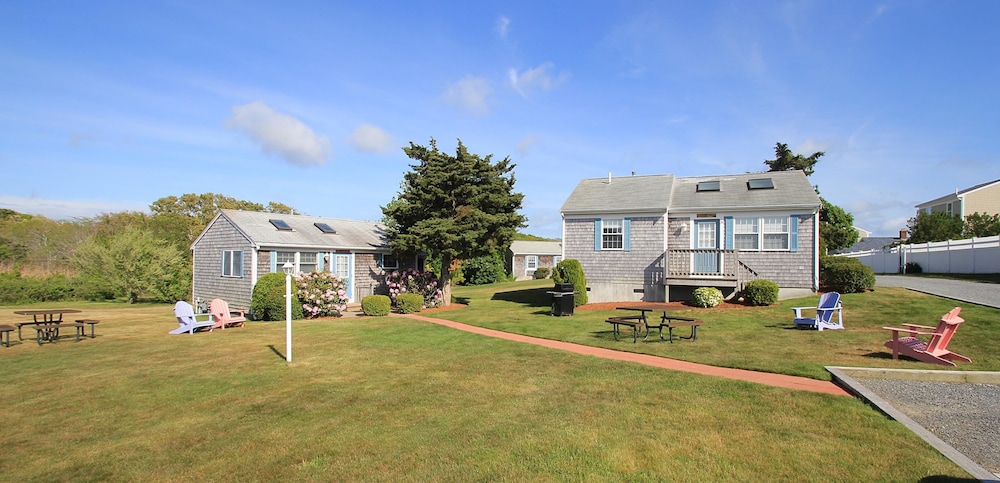 Colonial Acres Resort 44/53