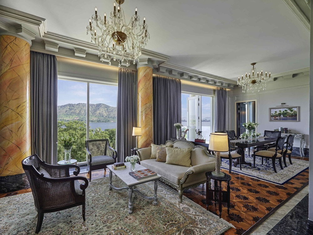 Raffles Udaipur 33/50