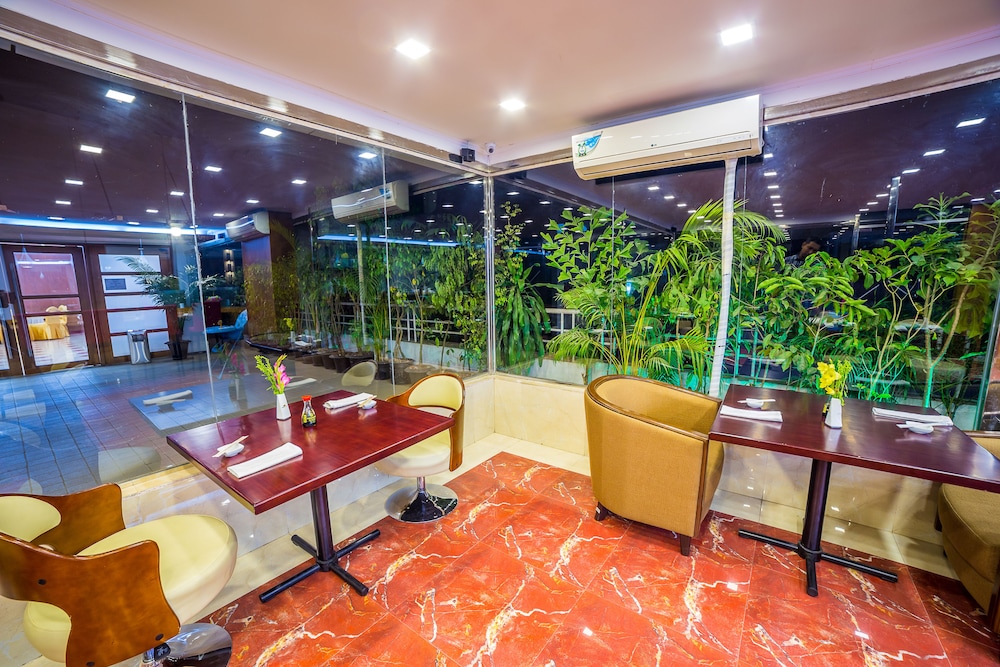 Nascent Gardenia, Gulshan 36/48