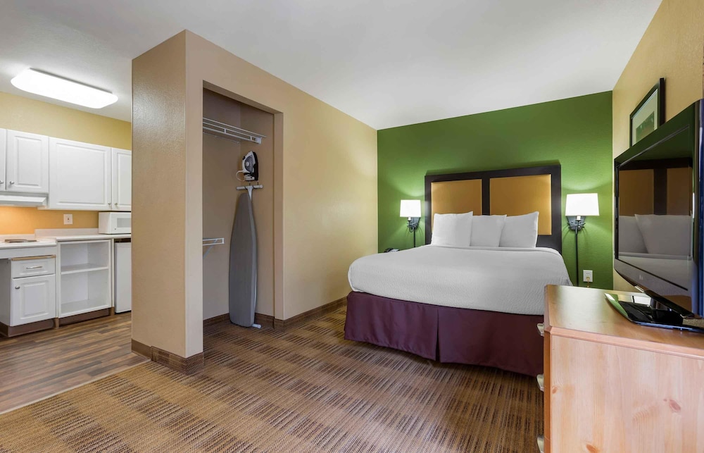 Extended Stay America Suites Phoenix - Scottsdale 20/52