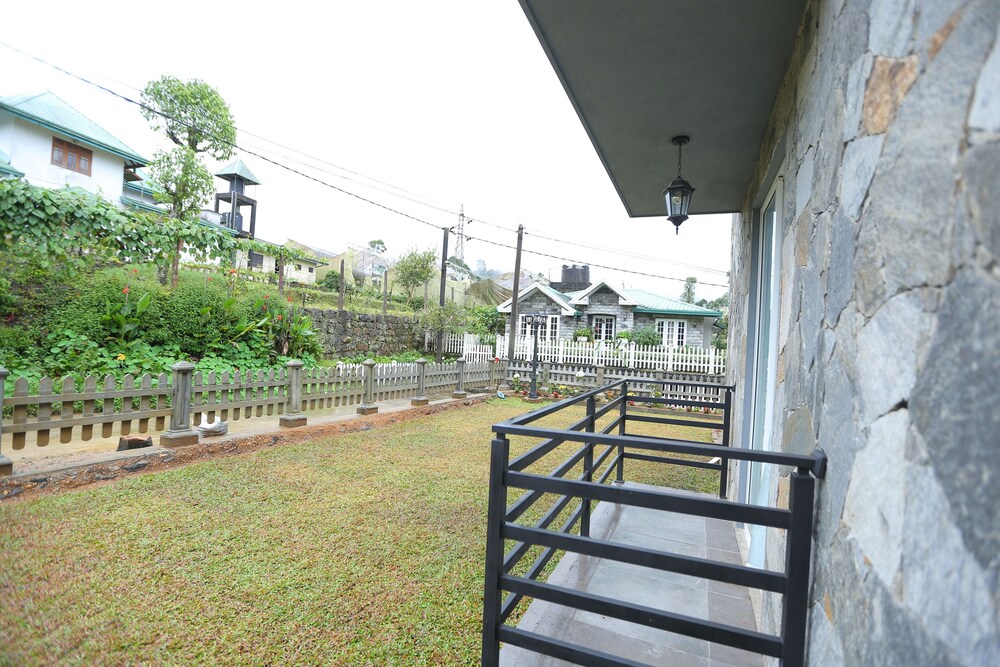 Cottage 42 67/71