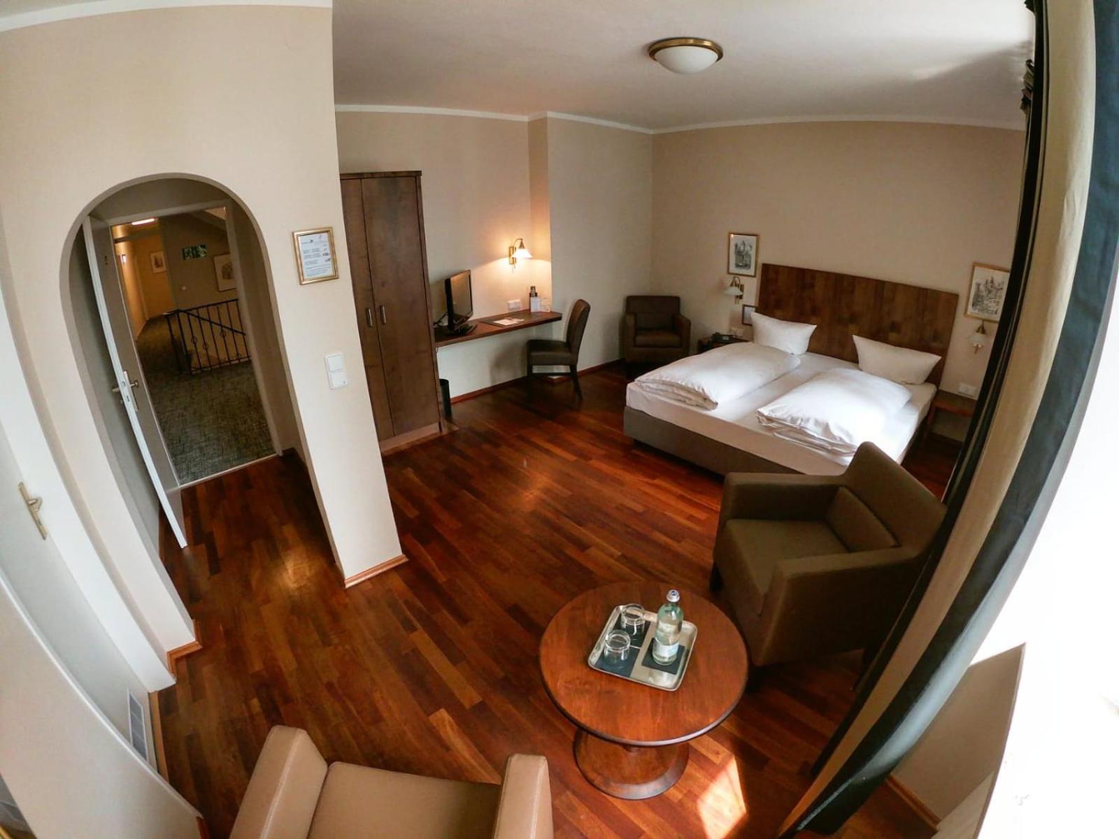 Hotel Kaiserhof am Dom 26/59