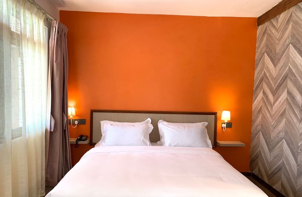 EXCLUSIVE, DOUBLE BED