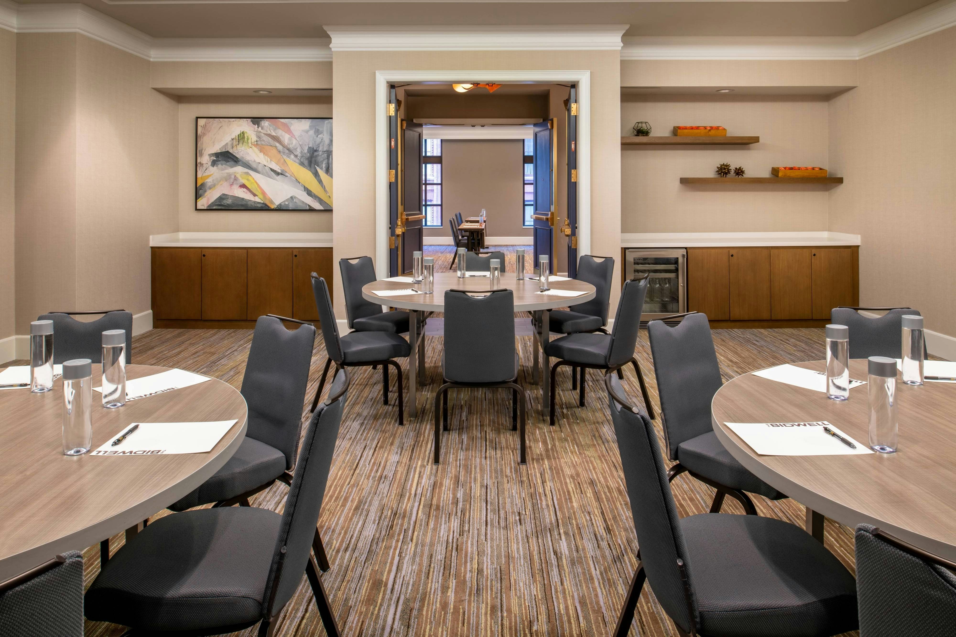 The Bidwell Marriott Portland 42/43