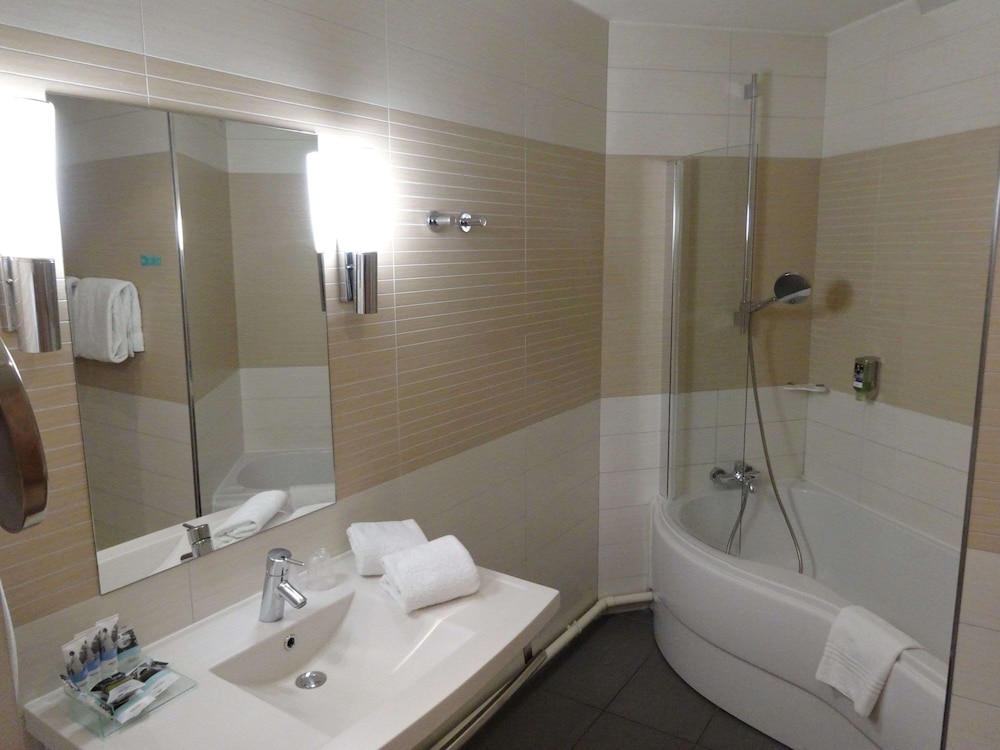 Mercure Libourne Saint Emilion Hotel 64/65