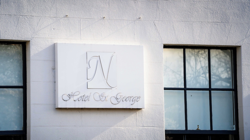 Hotel St. George by Nina 29/50