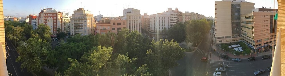 Lodgingmalaga Plaza de La Constitucion 68/76